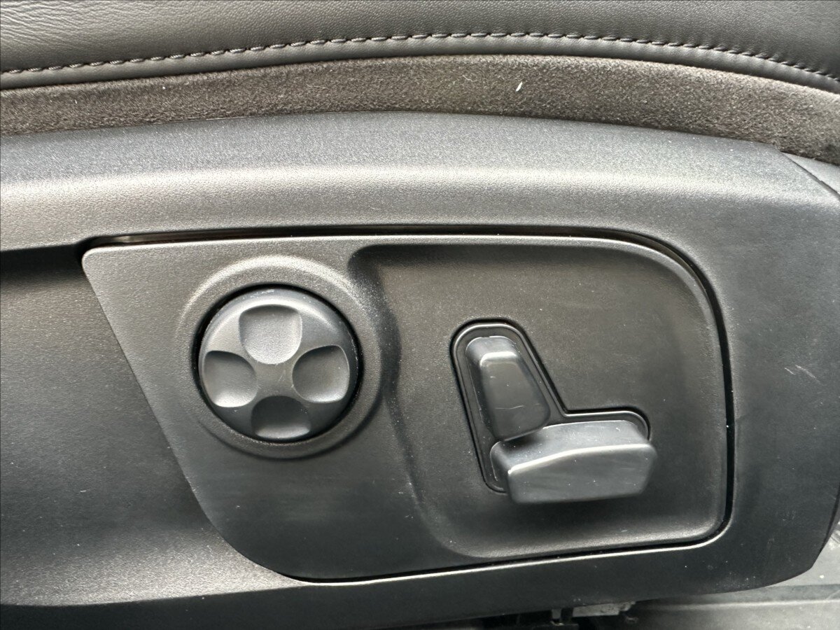 Maserati Ghibli Sedan 3,0 l 316 kw