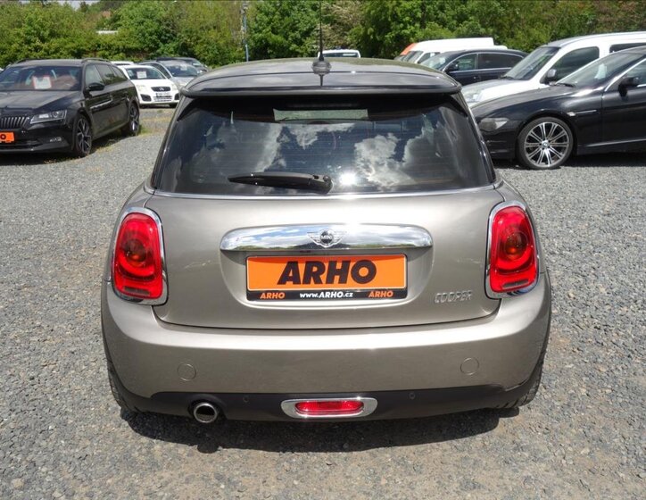 Mini Cooper Hatchback 1,5 l 100 kw