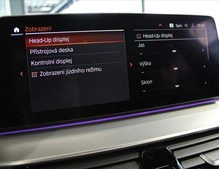 BMW Řada 5 Kombi 3,0 l 210 kw