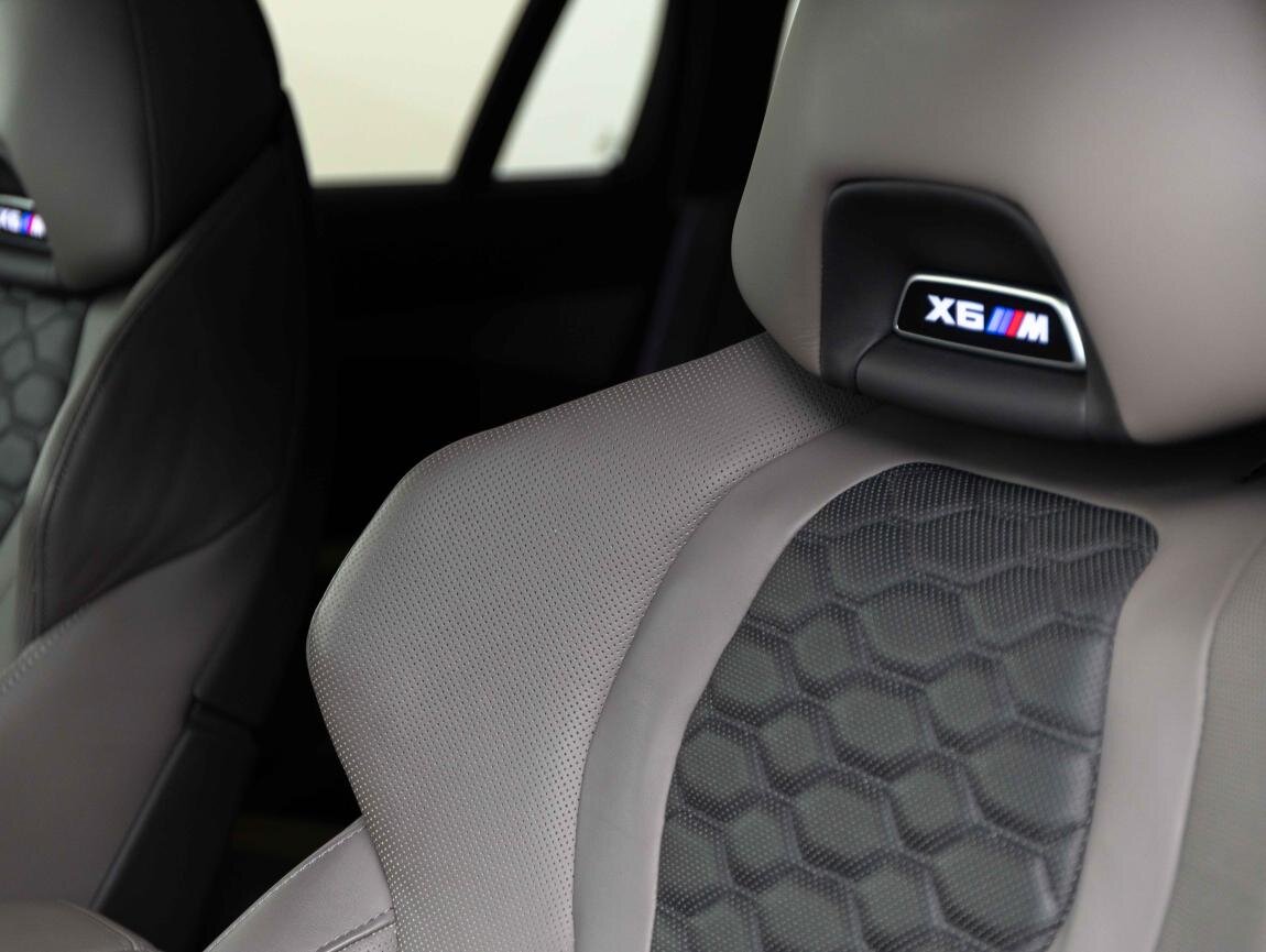 BMW X6 SUV 4,4 l 460 kw