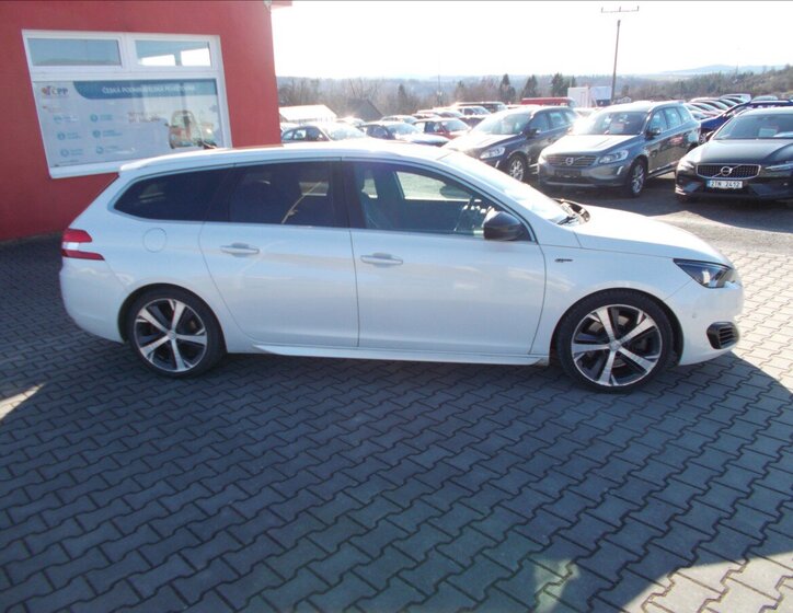 Peugeot 308 Kombi 2,0 l 133 kw