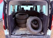 Ford Tourneo Connect 9