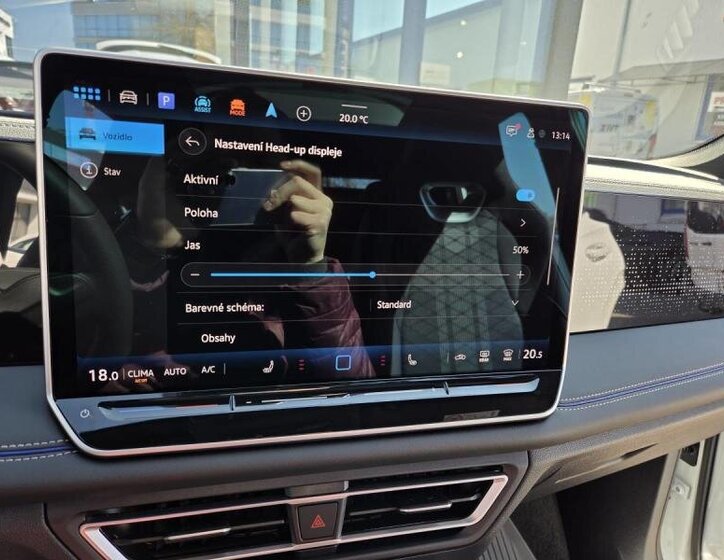 Volkswagen Tiguan SUV / Terénní 2,0 l 195 kw