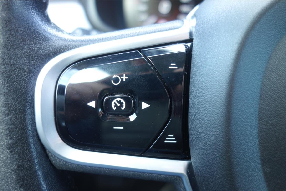 Volvo V90 Kombi 2,0 l 140 kw