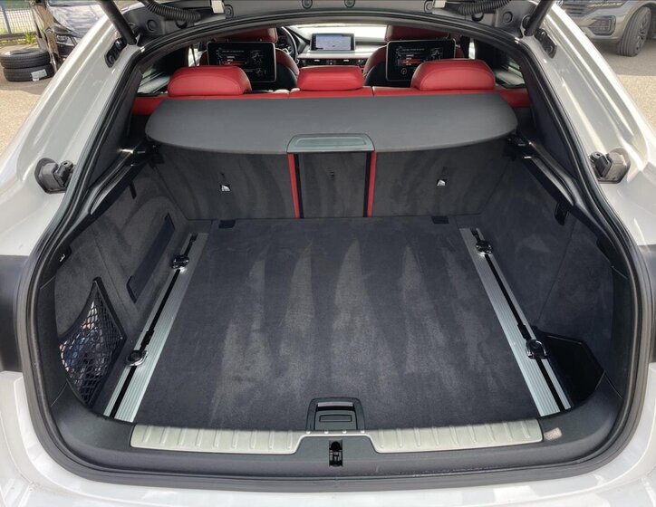 BMW X6 SUV 3,0 l 230 kw