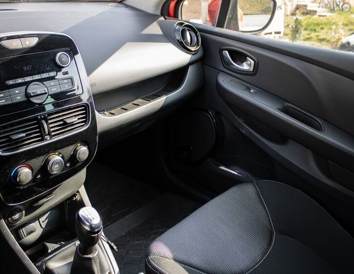 Renault Clio Hatchback 898,0 56 kw