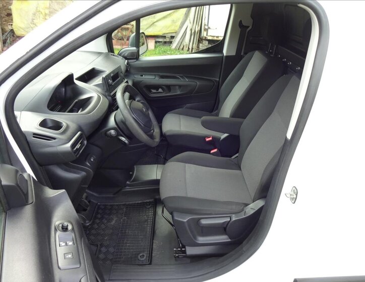 Peugeot Partner Skříň 1,2 l 81 kw