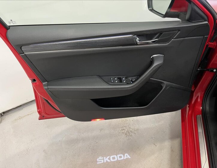 Škoda Superb Kombi 2,0 l 147 kw