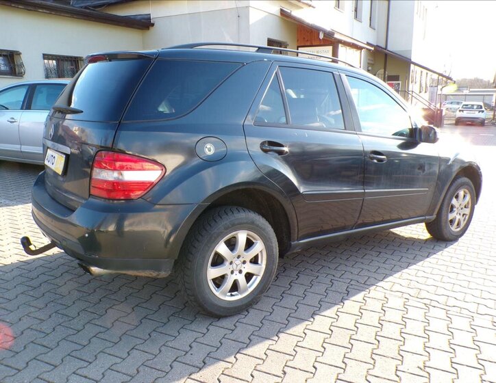 Mercedes-Benz Třídy M Ostatní 3,5 l 200 kw