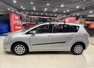 Toyota Verso Kombi 2,0 l 93 kw