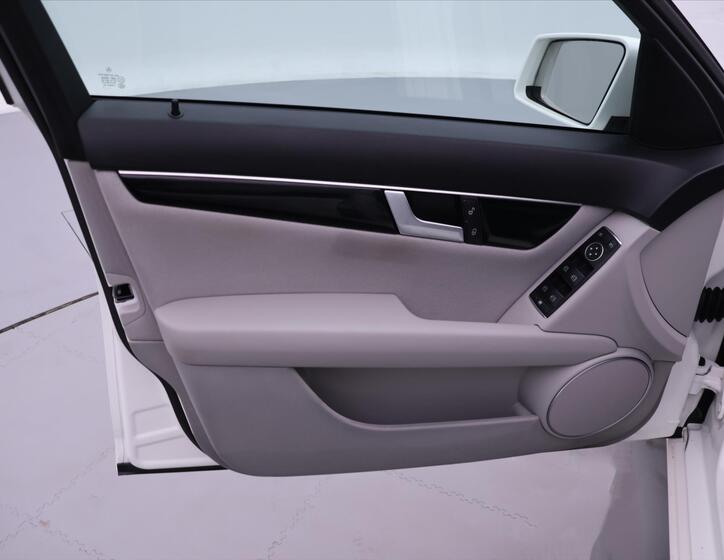 Mercedes-Benz Třídy C 10