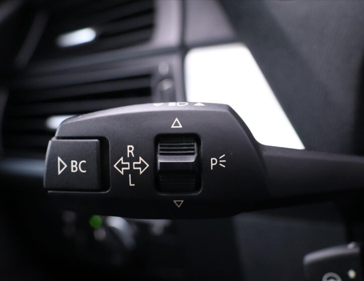 BMW X6 SUV 3,0 l 225 kw