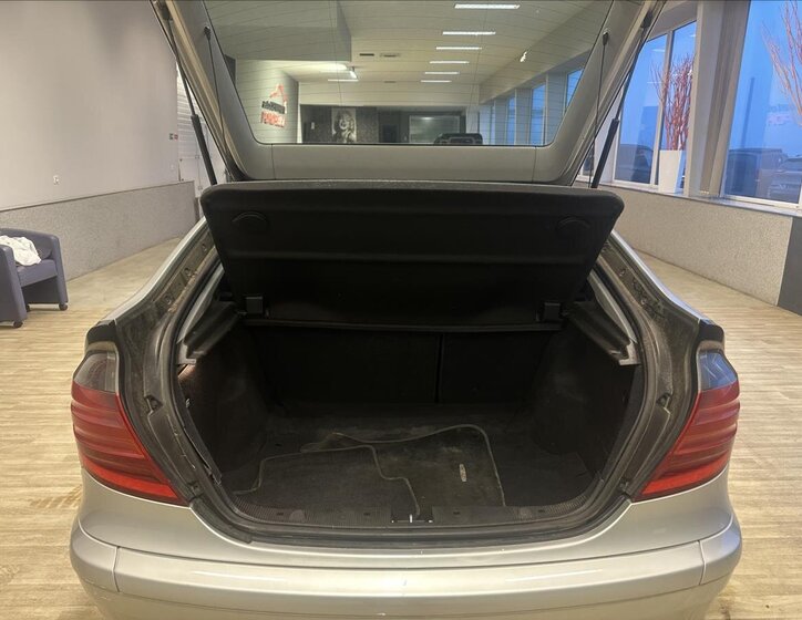 Mercedes-Benz Třídy C 8