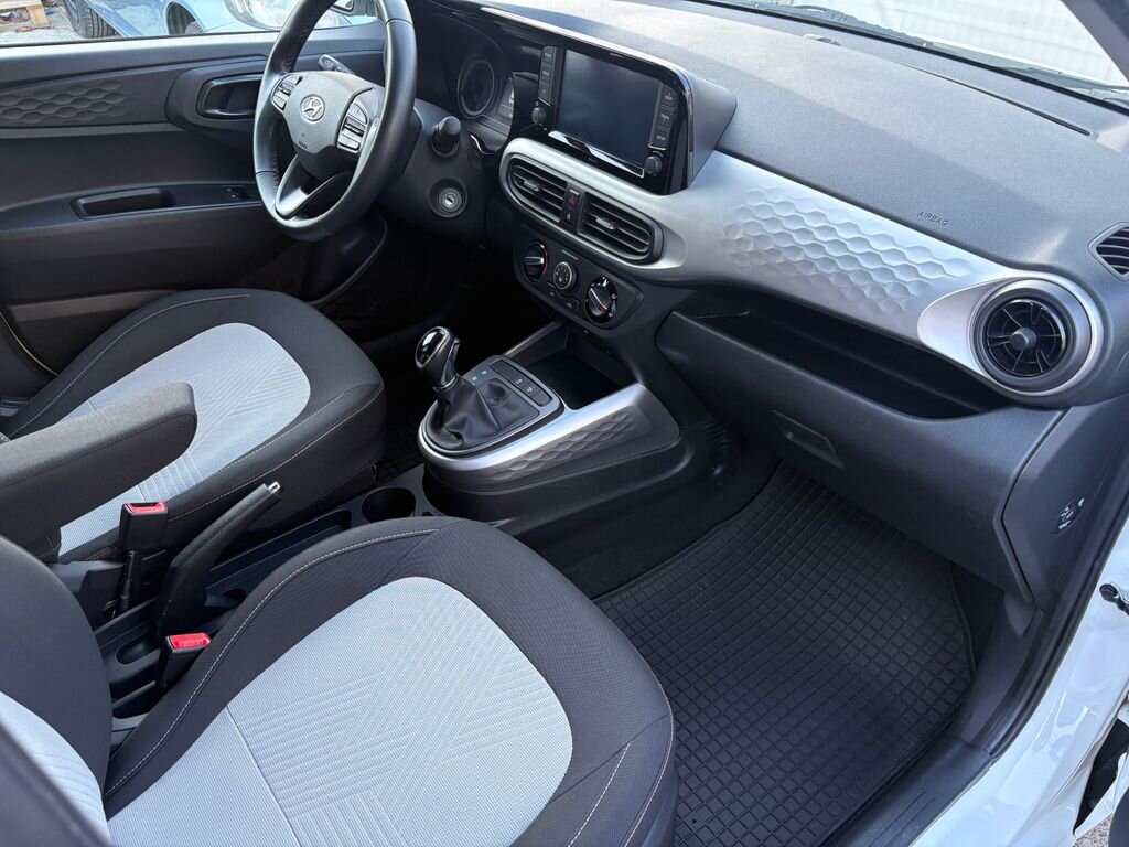 Hyundai i10 Hatchback 998,0 49 kw