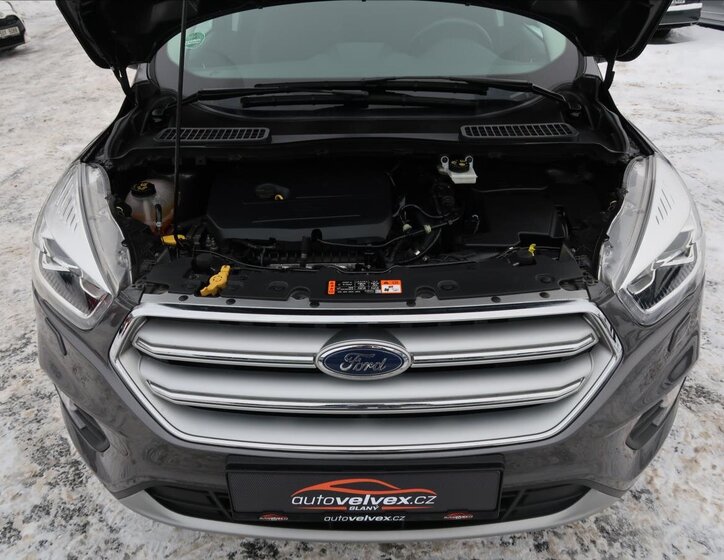 Ford Kuga SUV 1,5 l 110 kw