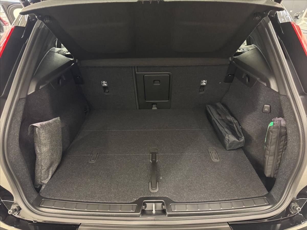 Volvo XC40 SUV 2,0 l 120 kw