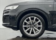 Audi Q7 21