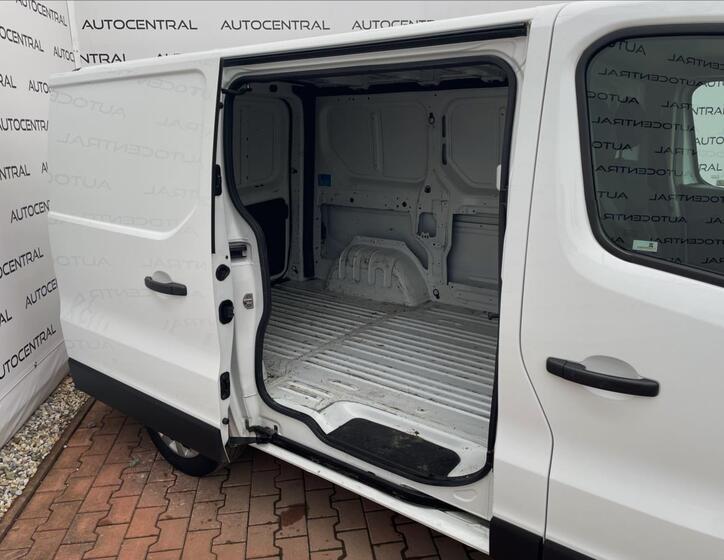 Renault Trafic 12
