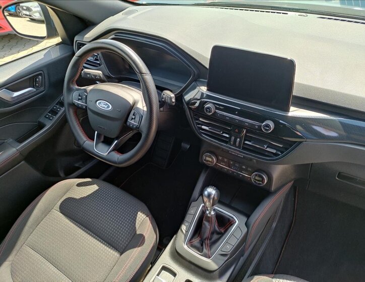 Ford Kuga SUV / Terénní 1,5 l 110 kw