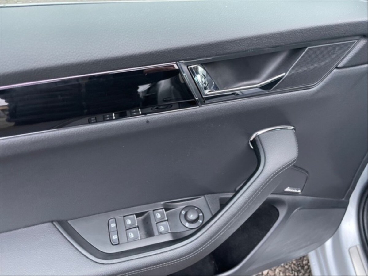 Škoda Superb Kombi 2,0 l 147 kw