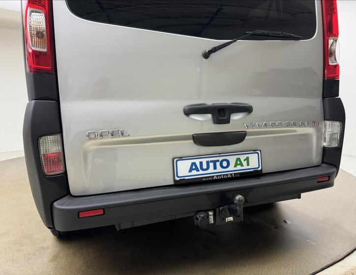 Opel Vivaro 25