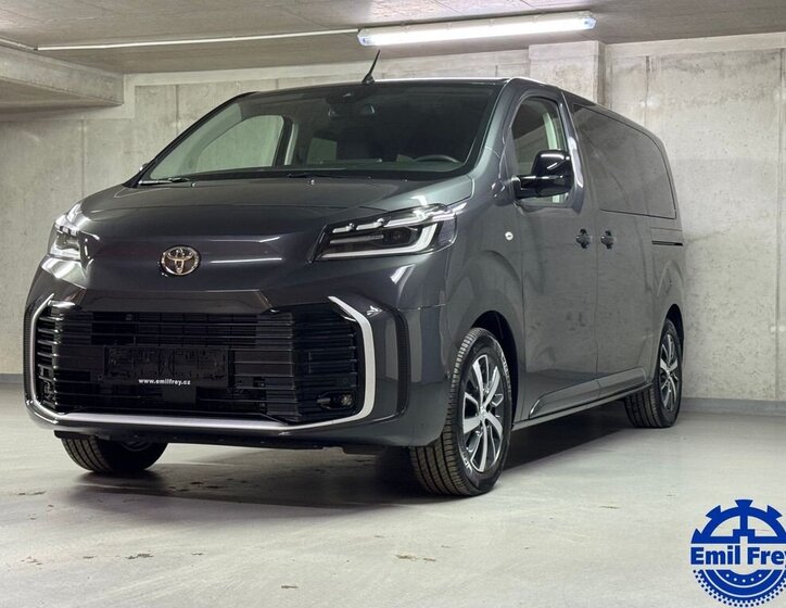 Toyota ProAce Verso 1