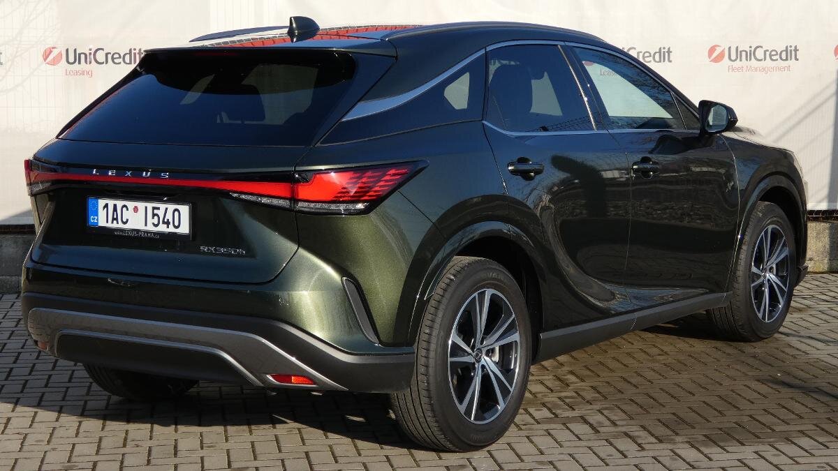 Lexus RX 350h SUV / Terénní 2,5 l 140 kw