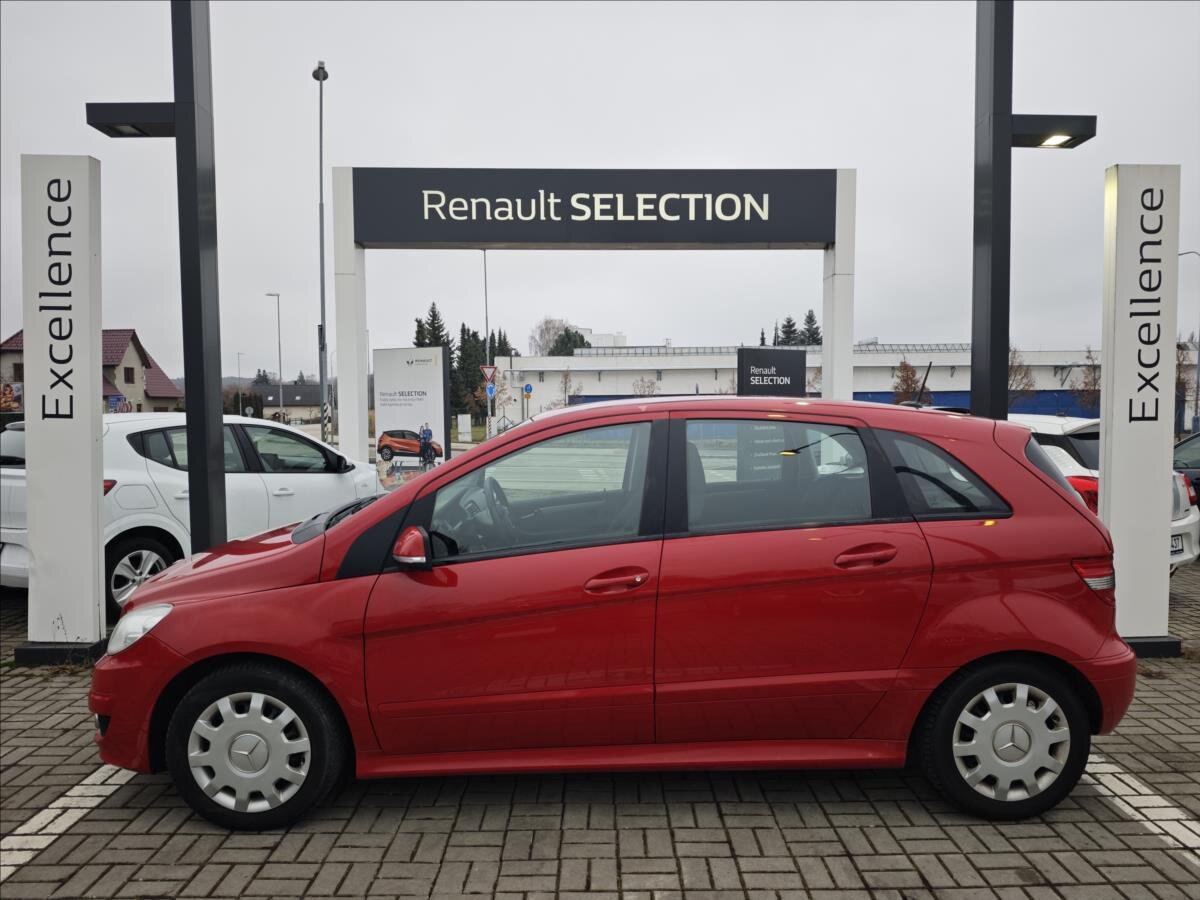 Mercedes-Benz Třídy B MPV 2,0 l 100 kw