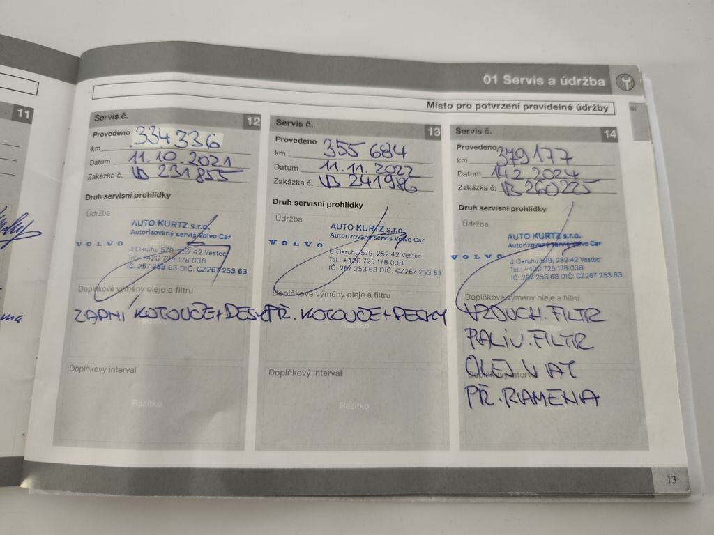 Volvo XC70 Kombi 2,4 l 151 kw