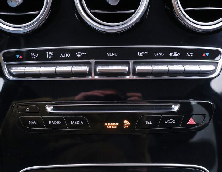 Mercedes-Benz GLC 32