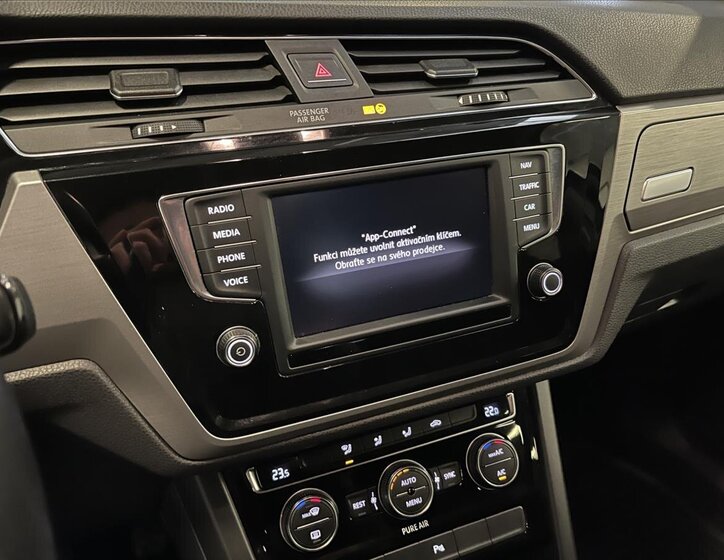 Volkswagen Touran MPV 1,6 l 81 kw