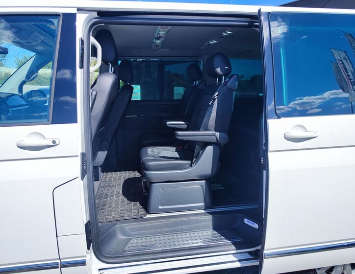 Volkswagen Multivan 15
