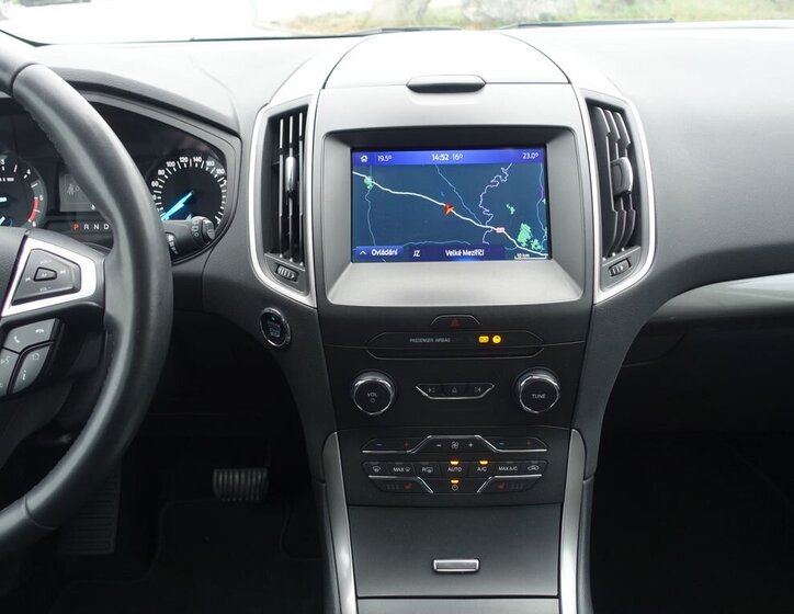 Ford S-MAX MPV 2,0 l 110 kw