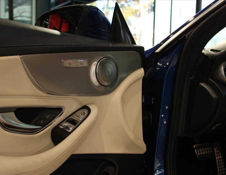 Mercedes-Benz Třídy C Kupé 2,1 l 150 kw