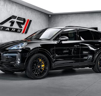 Porsche Cayenne 1