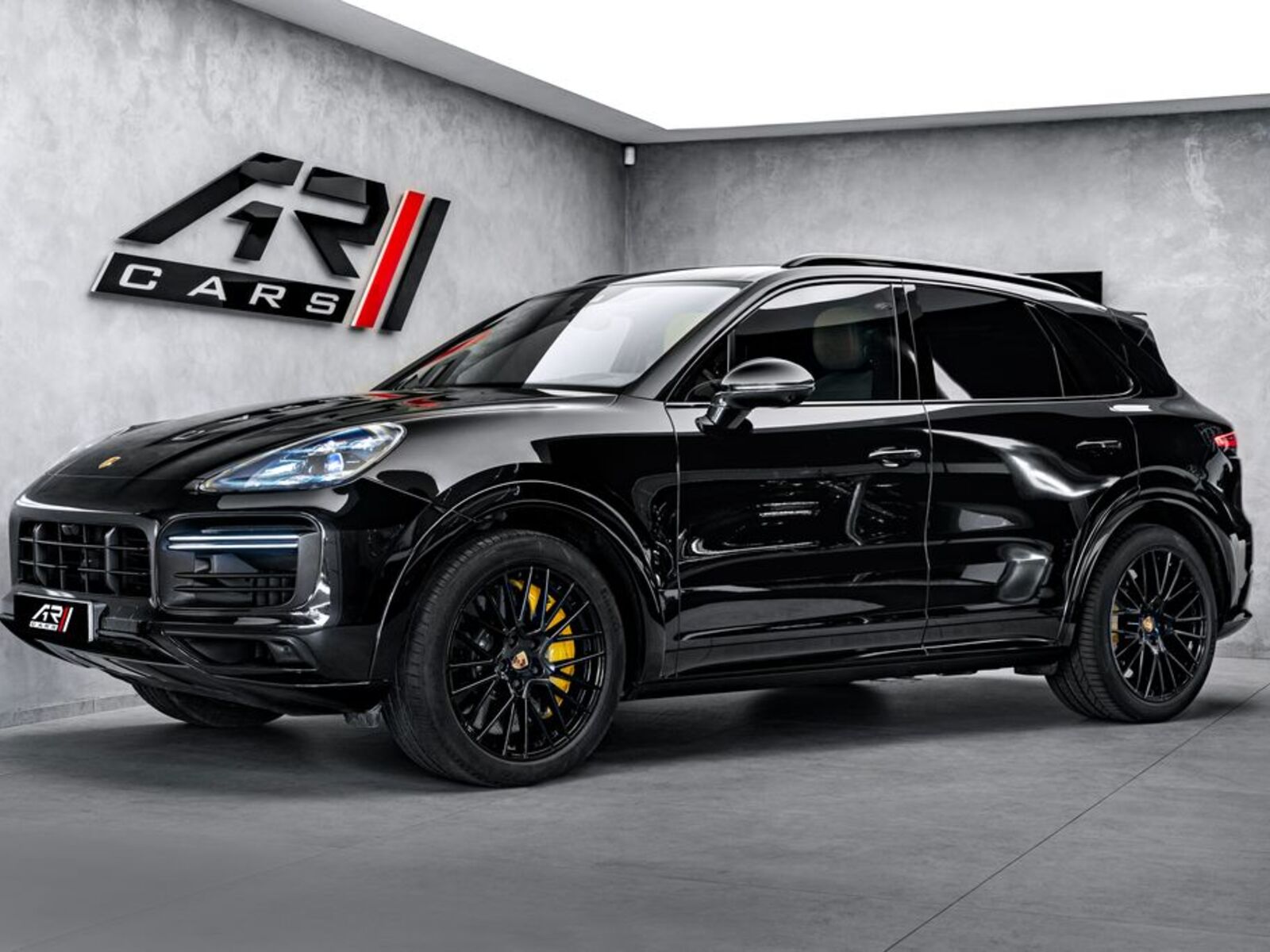 Porsche Cayenne 1