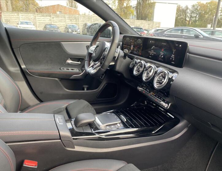 Mercedes-Benz CLA 16