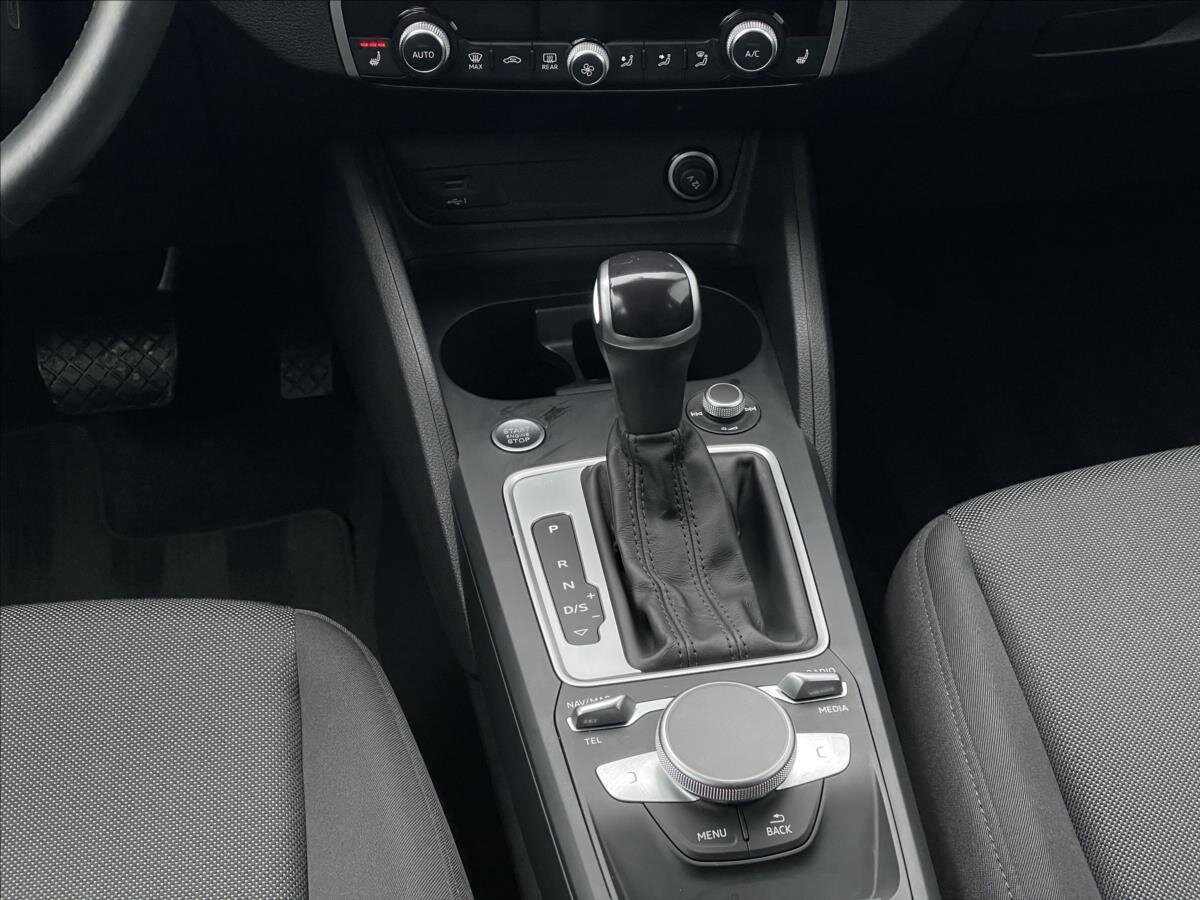 Audi Q2 SUV / Terénní 1,5 l 110 kw