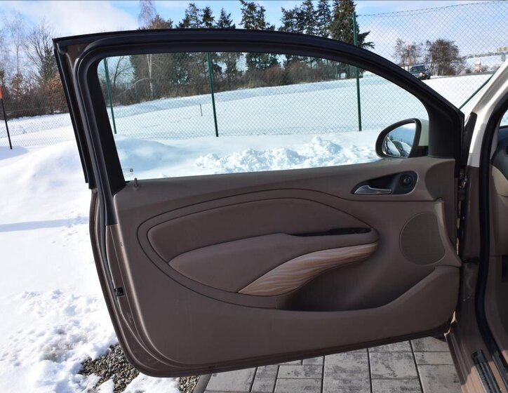 Opel Adam Hatchback 1,2 l 51 kw