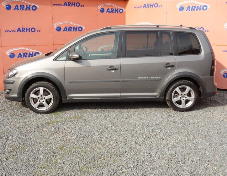 Volkswagen Touran MPV 2,0 l 103 kw