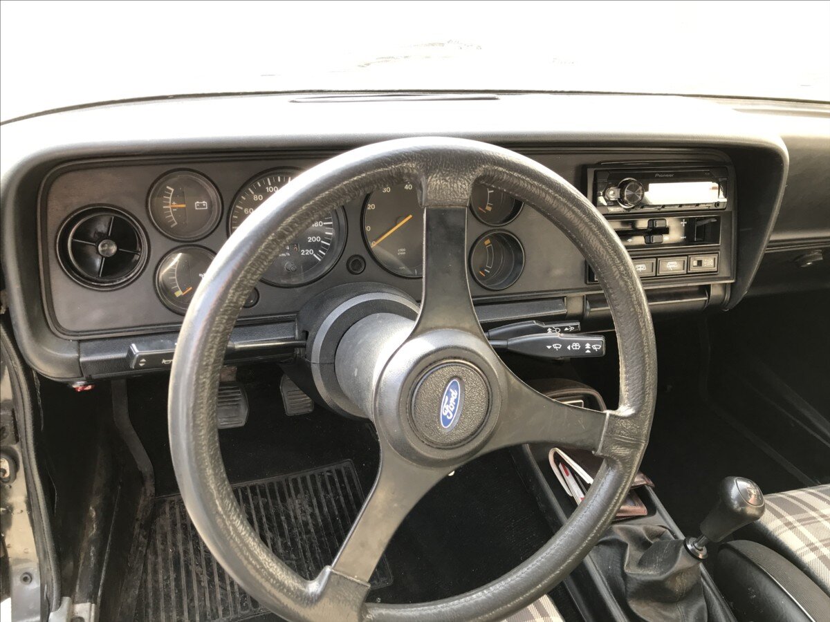 Ford Capri Kupé 2,0 l 66 kw