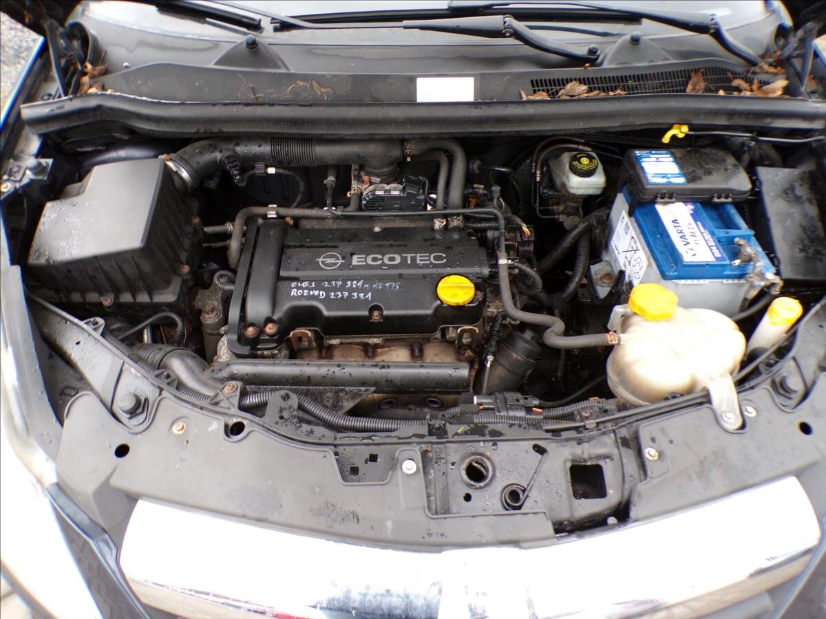 Opel Corsa Hatchback 1,2 l 59 kw