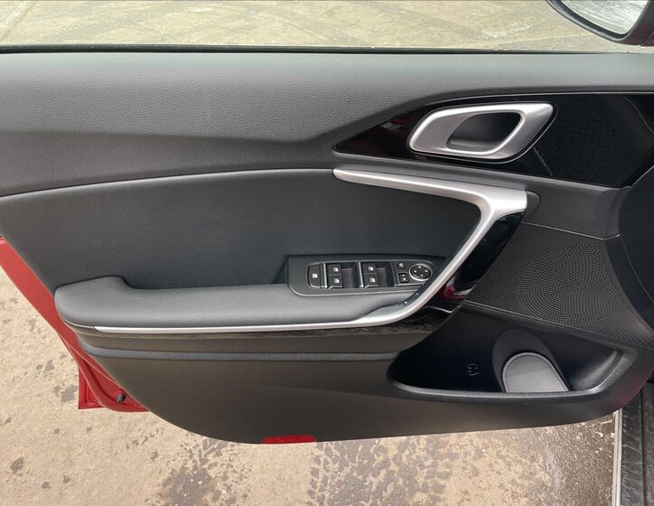 KIA XCeed Hatchback 1,5 l 118 kw