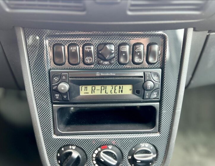 Mercedes-Benz Vaneo MPV 1,7 l 67 kw