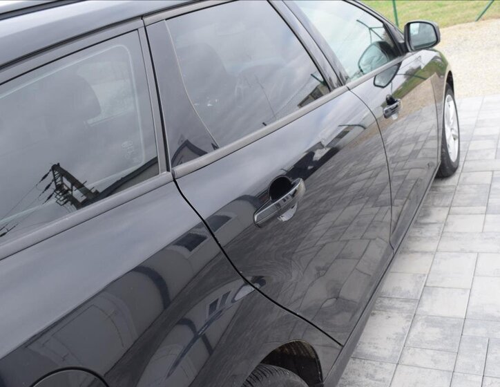 Ford Focus Kombi 998,0 92 kw