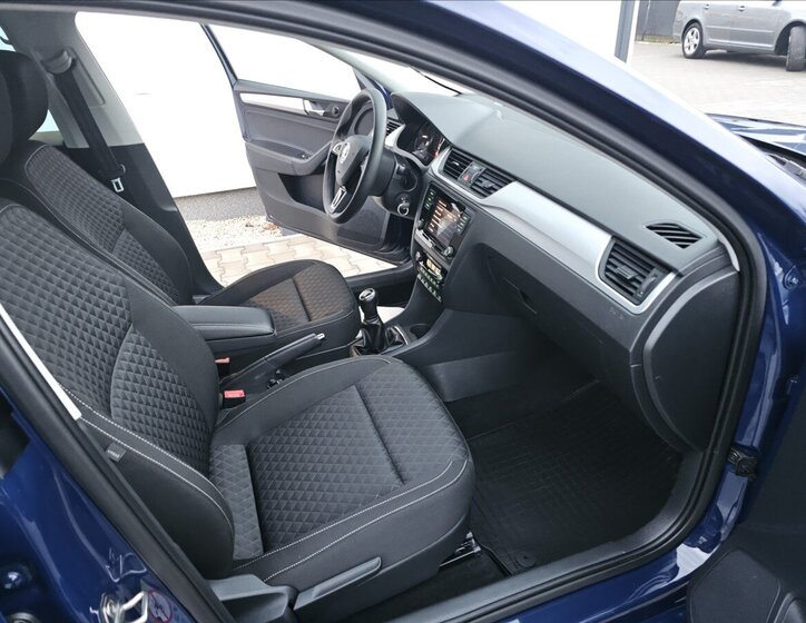 Škoda Rapid Hatchback 999,0 81 kw