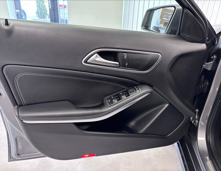 Mercedes-Benz GLA Kombi 1,6 l 90 kw