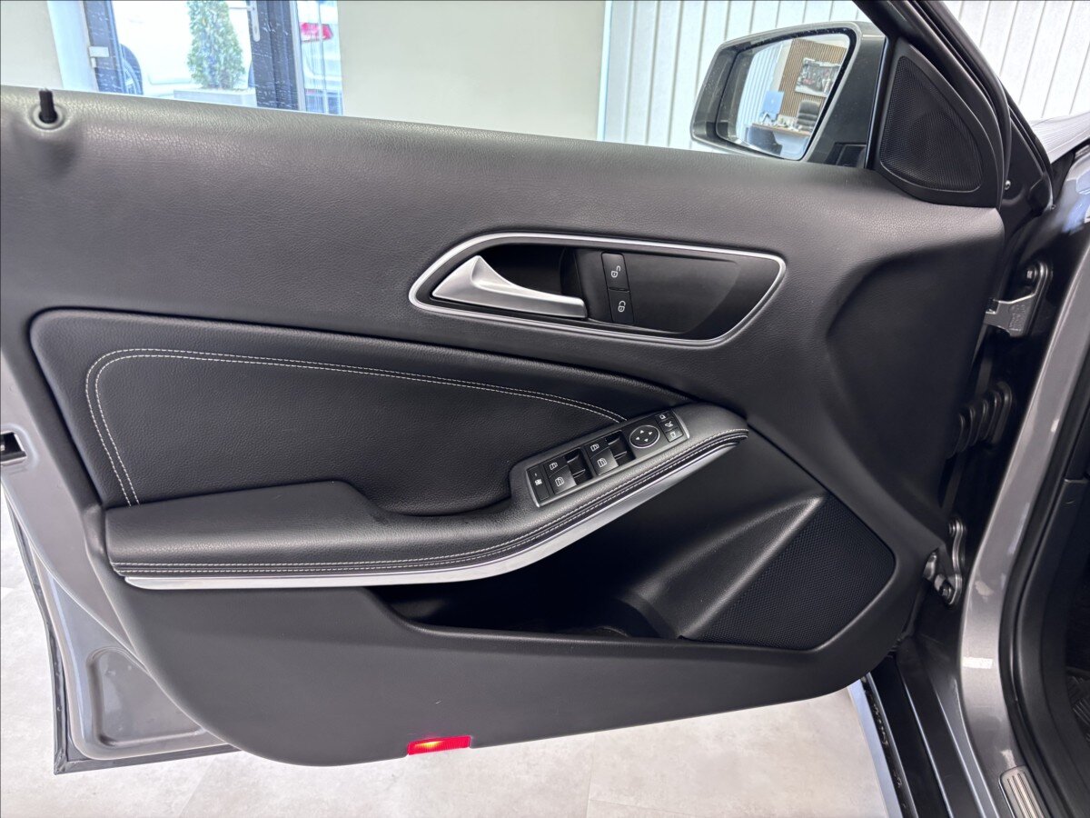 Mercedes-Benz GLA Kombi 1,6 l 90 kw