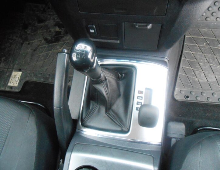 Mitsubishi Pajero SUV 3,2 l 147 kw