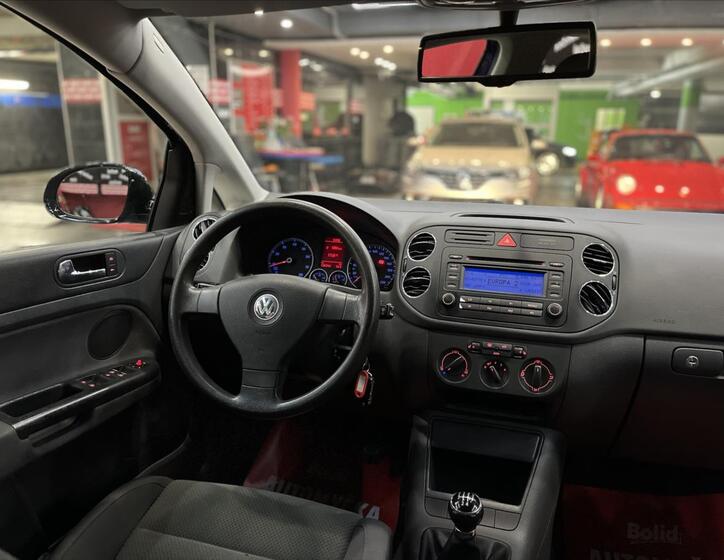 Volkswagen Golf Plus 16
